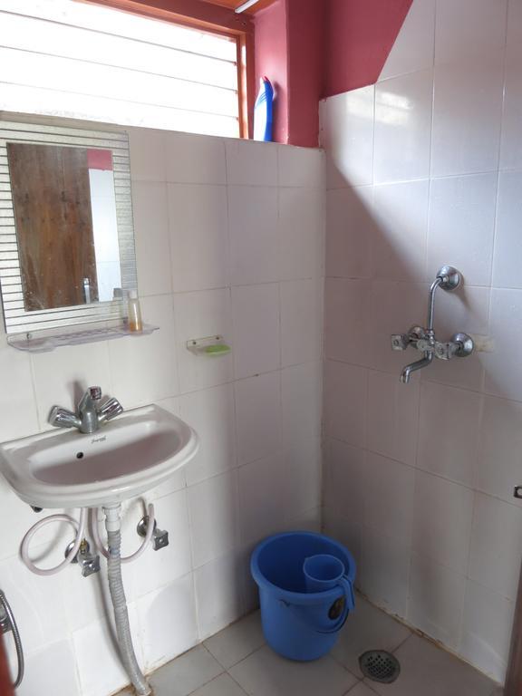 Dinesh House Bed & Breakfast Pokhara Oda fotoğraf