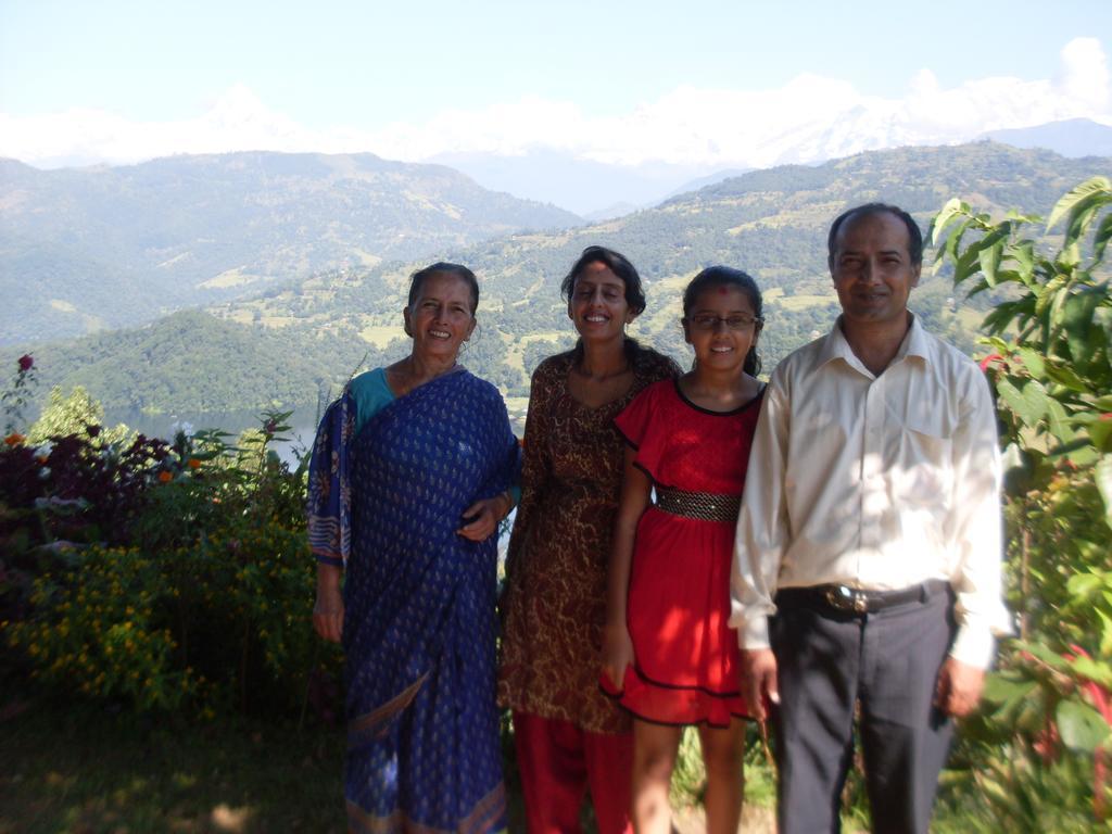 Dinesh House Bed & Breakfast Pokhara Dış mekan fotoğraf