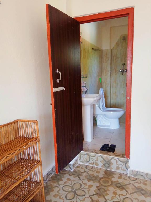 Dinesh House Bed & Breakfast Pokhara Dış mekan fotoğraf