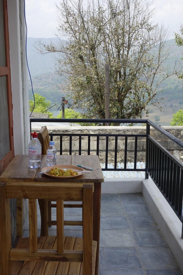 Dinesh House Bed & Breakfast Pokhara Dış mekan fotoğraf